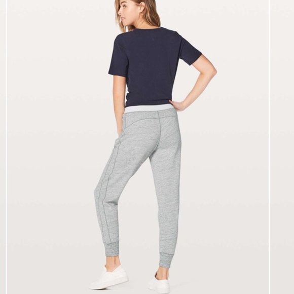 Lululemon Blue Swirl Cool & Collected Jogger *28" Jogger/Sweatpants Size 4 - Picture 3 of 9